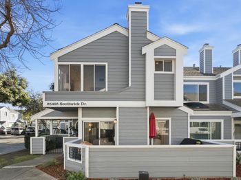 25495 Southwick Drive