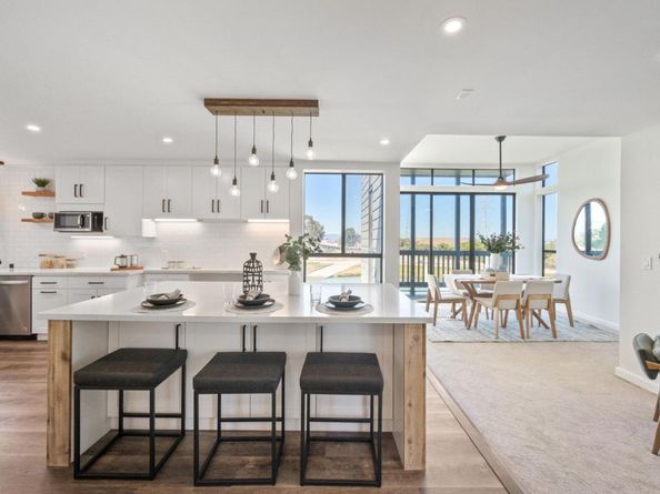 425 Anchor Road 317, San Mateo CA 94404