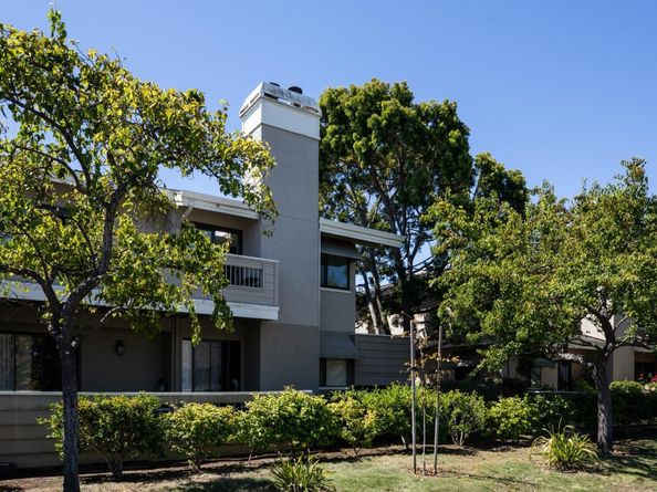 212 Albacore Lane, Foster City CA 94404