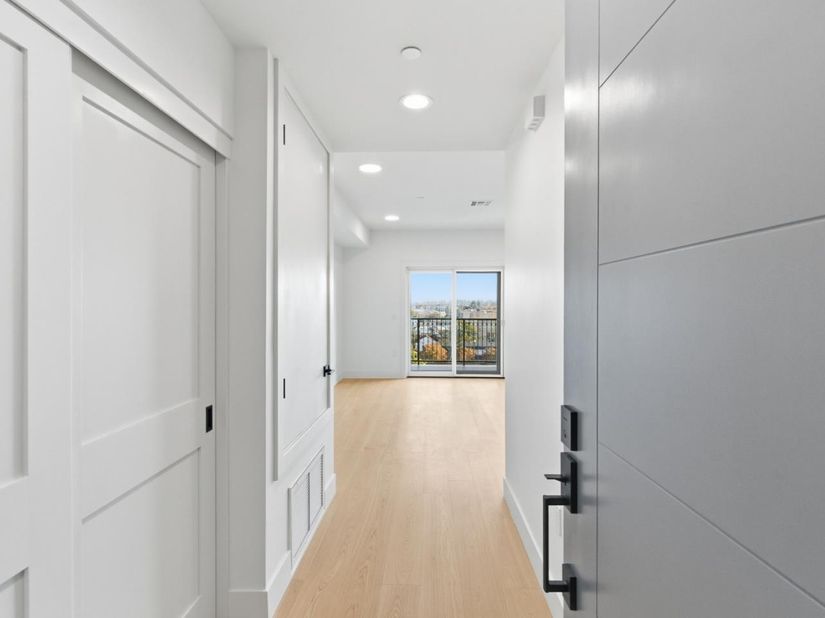 560 El Camino Real 206, San Carlos CA 94070