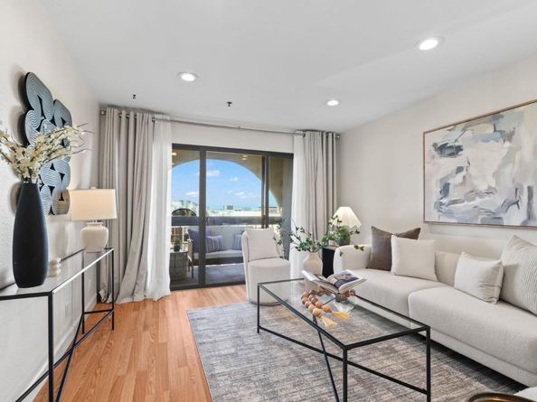 1 Laurel 102, San Carlos CA 94070