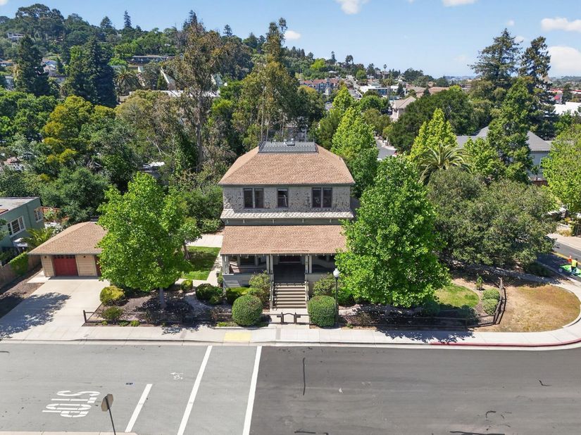1000 O Neill Street, Belmont CA 94002