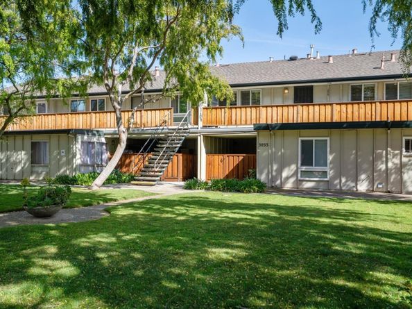 3033 Los Prados Street 229, San Mateo CA 94403