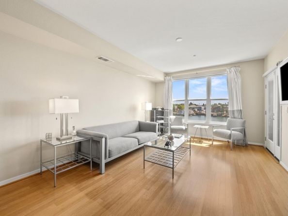 2853 Regatta Drive, Oakland CA 94601