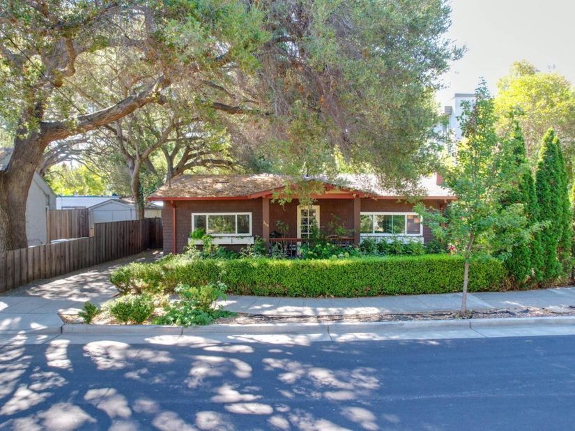 340 Palo Alto Avenue, Palo Alto CA 94301