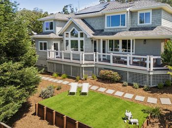 822 Columbus Street