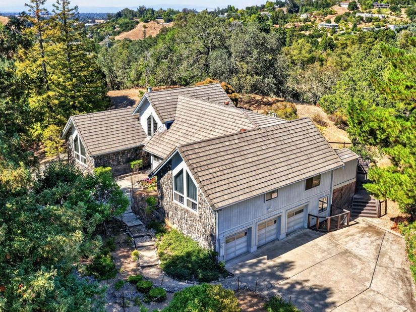 13204 Wright Way, Los Altos Hills CA 94022