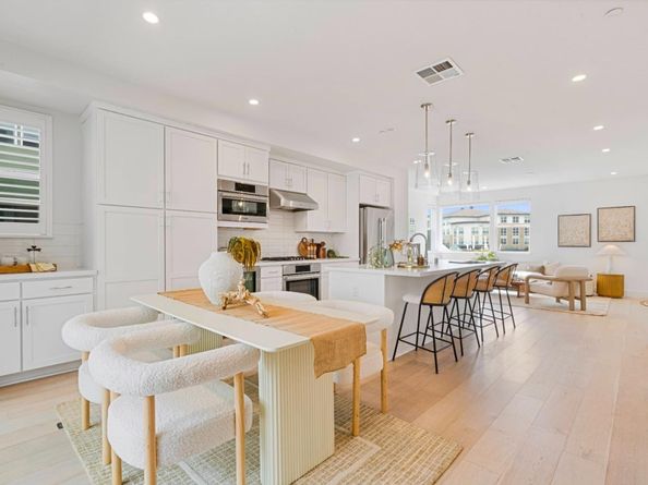 105 Starfish Lane, Foster City CA 94404