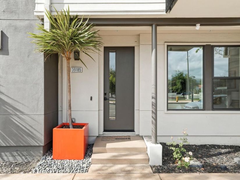 39185 State Street, Fremont CA 94538