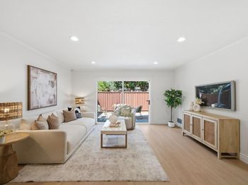 1081 Reed Avenue