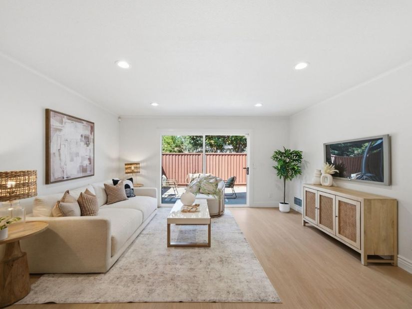 1081 Reed Avenue B, Sunnyvale CA 94086