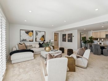 675 Sharon Park