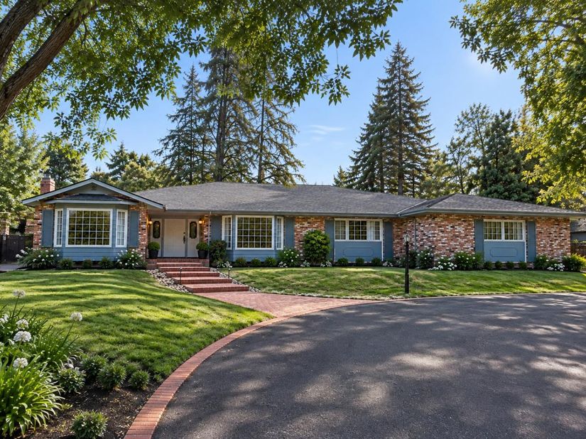Undisclosed Address #ML82061311, Saratoga CA 95070