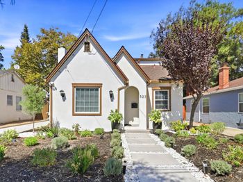 523 Hull Avenue