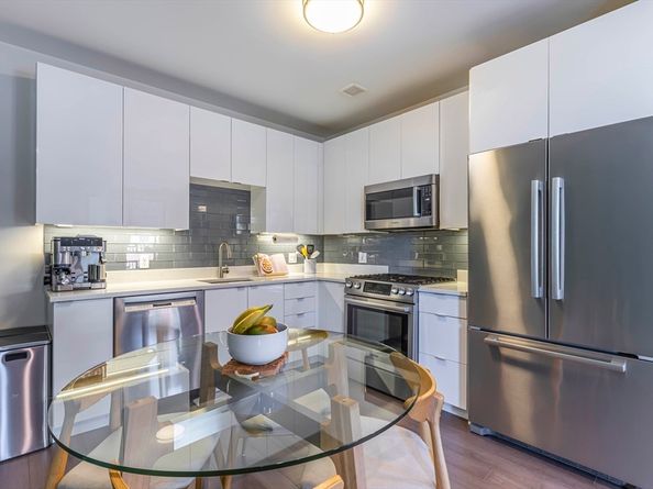 121 Portland St. 803, Boston MA 02114