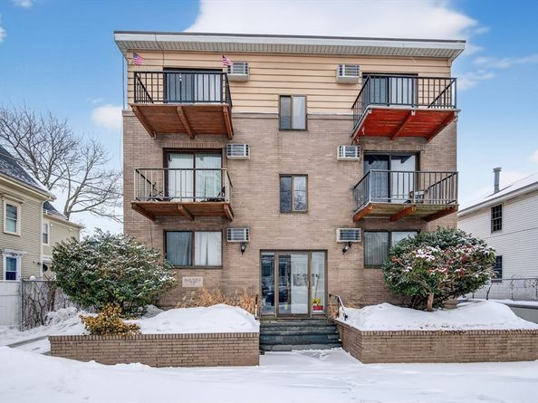 10-16 Stephen St 5, Lynn MA 01902