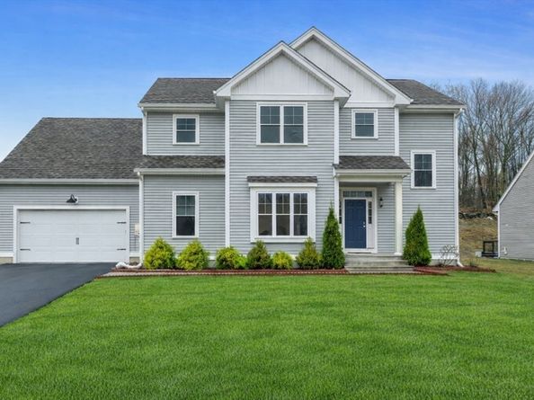 14 Elmrock Dr, Grafton MA 01536