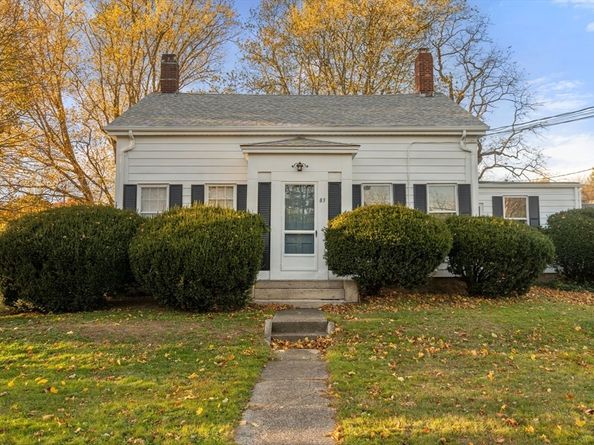 83 Fairhaven Rd, Mattapoisett MA 02739