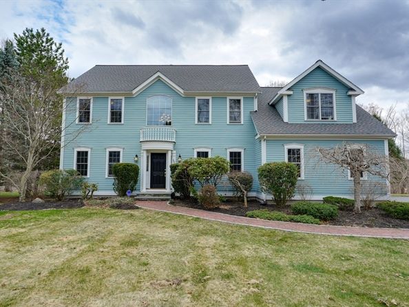 390 Hudson St, Northborough MA 01532
