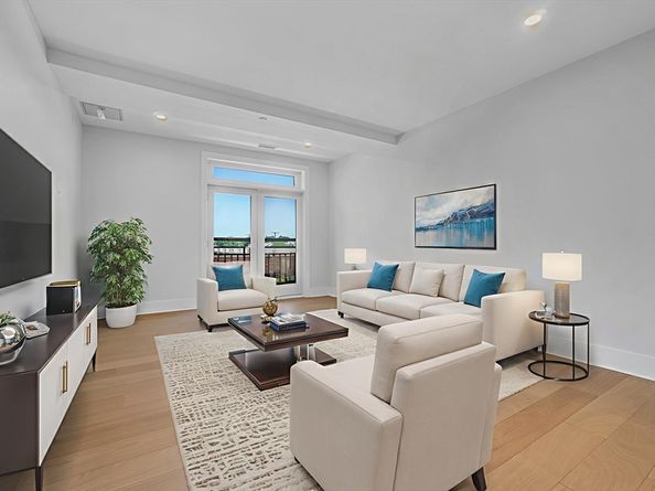 62 Foundry St 414, Wakefield MA 01880