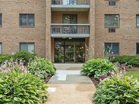 65 Commons Drive 410, Shrewsbury MA 01545