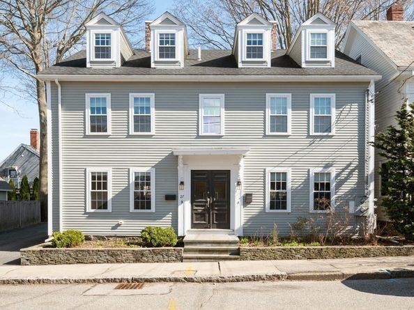 27 Warren St 1, Newburyport MA 01950