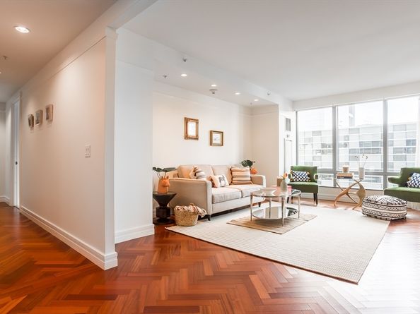1 Avery St 11G, Boston MA 02111