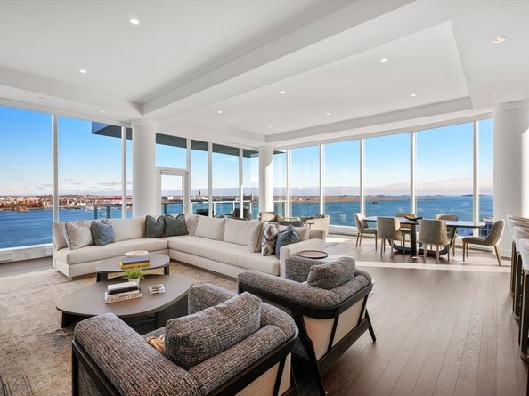 50 Liberty Dr PH1B, Boston MA 02210