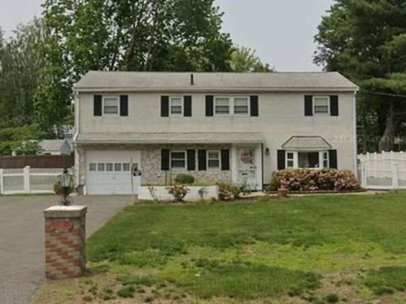 37 Rustcraft Rd, Dedham MA 02026