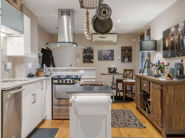 27 Clark Street 6, Boston MA 02109