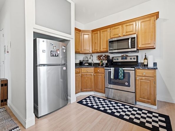 1810 Dorchester Ave 7, Boston MA 02124