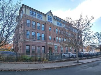 72 Ashland St