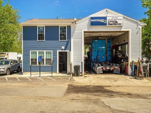 365 Elm St, Bridgewater MA 02324