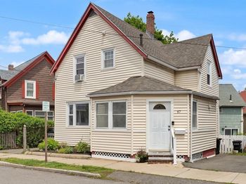 67 Beach Ave