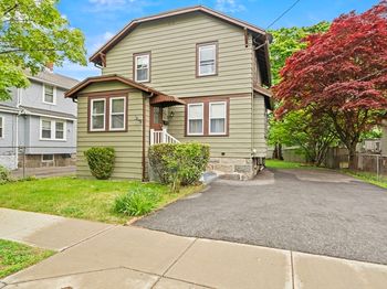 93 Baxter Ave