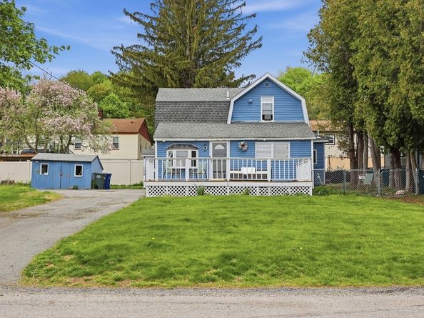 24 Hawley Avenue, Leominster MA 01453