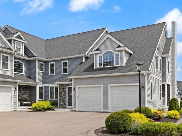 80 Lebaron Blvd 4, Lakeville MA 02347