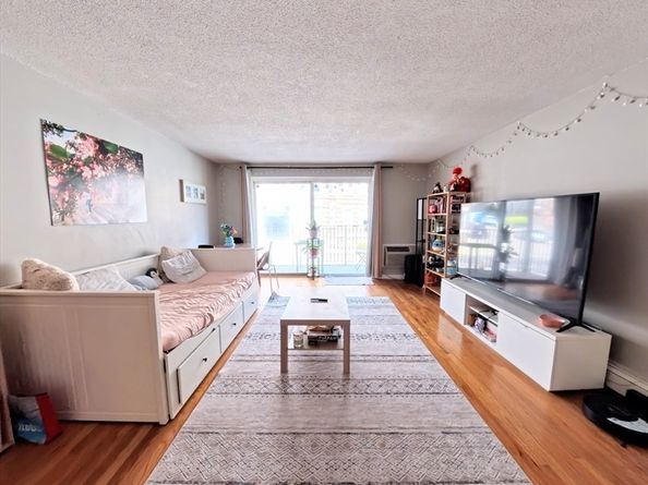 36 Bellvista Road 14, Boston MA 02135