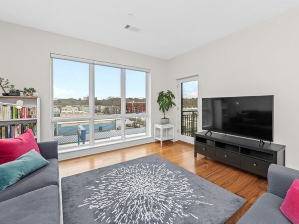 3531 Washington Street 417, Boston MA 02130