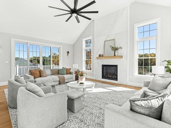 14 Liana Street, Woburn MA 01801