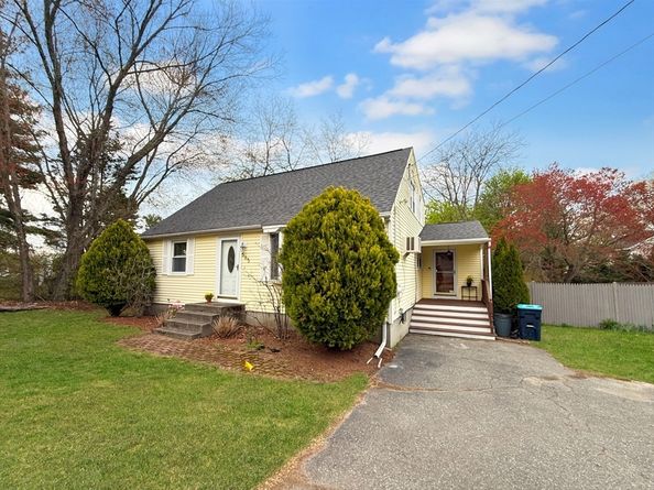 565 Lake St, Shrewsbury MA 01545
