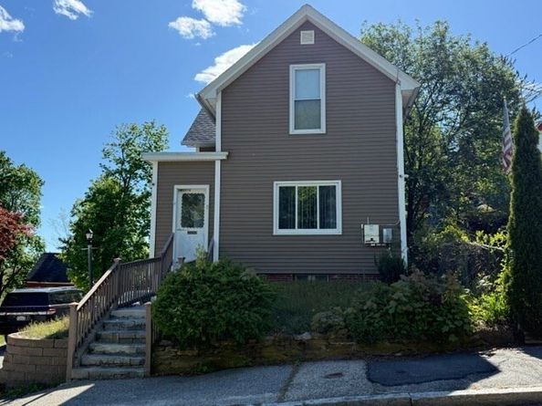 11 Wayne St, Worcester MA 01603