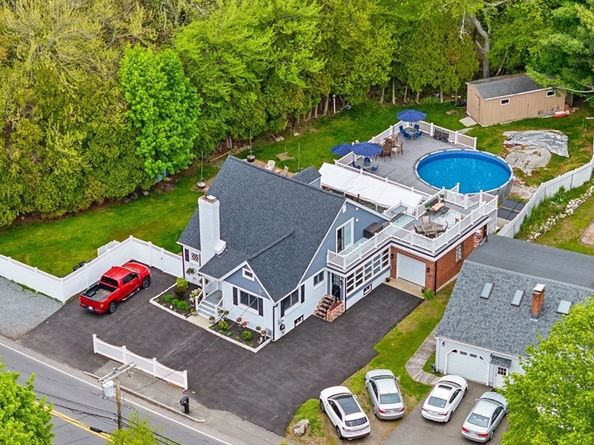 42 Walnut St, Saugus MA 01906
