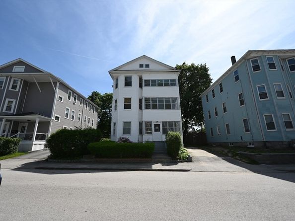 14 Derby St, Worcester MA 01604