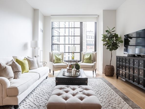 580 Washington St 812, Boston MA 02111