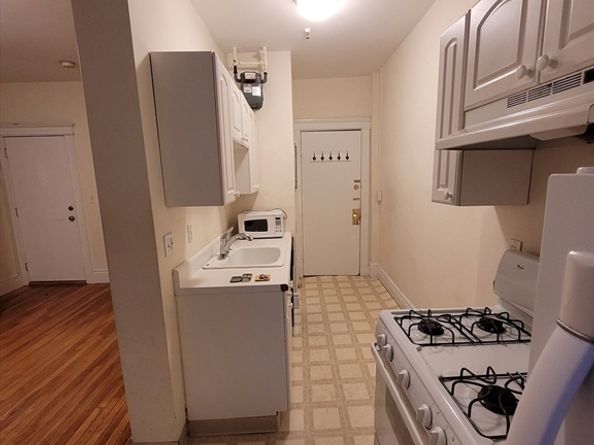 60 Queensbury St 2, Boston MA 02215