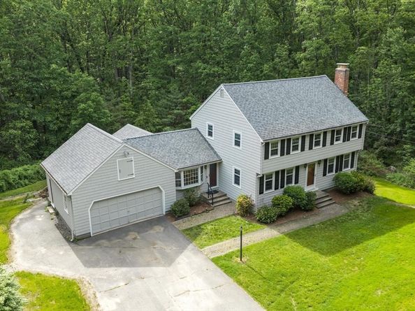 83 Providence Rd, Westford MA 01886