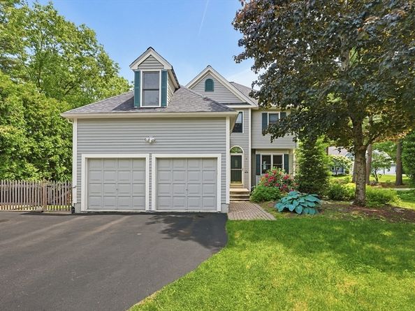 6 Oakwood Ct., Framingham MA 01701