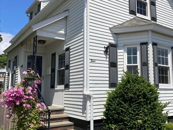 4 Waite St, Salem MA 01970