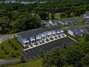 36 Starboard Dr